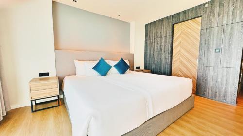 Rawai Apartment | Luxury studio in a 5-star hotel, near Nai Harn beach