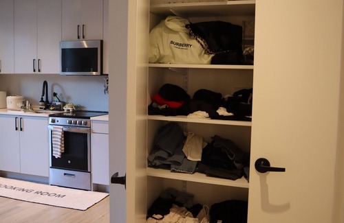 Downtown Jersey City Apartment | Luxury Stylish Jersey City Modern Studio - 10 mins from WTC