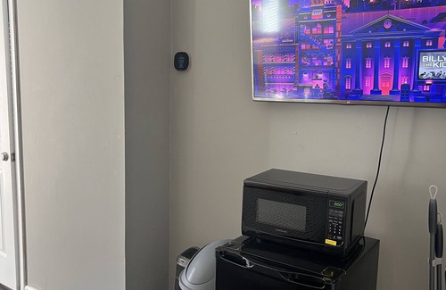 Home Park House | Luxury Suite in Atlantic Station!