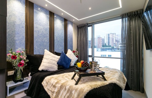 Lalinde Hotel | Luxury Suite with double jacuzzi