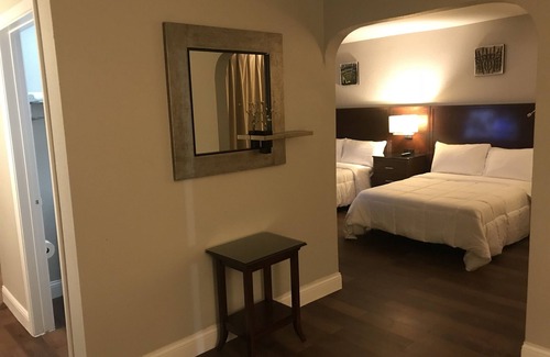 Killeen Apartment | Luxury Suites, Pool, Garden, Free Breakfast, Live Music, Fun Family Activities