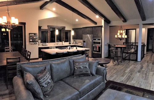 Kings Beach House | Luxury Tahoe Vista/Kings Beach Vacation Home - Summer Retreat