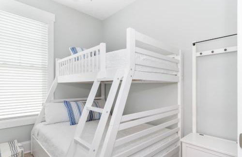 Emerald Isle House | Luxury Th In Emerald Isle, Nc Welevator