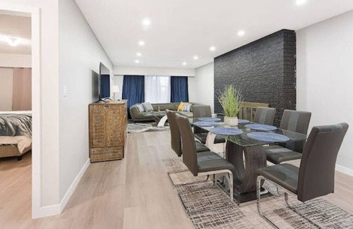 Burnaby House | Luxury three bedrooms new apartment