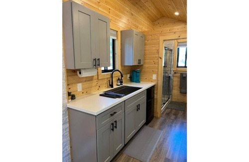 Parks Cottage | Luxury Tiny House in the Trees