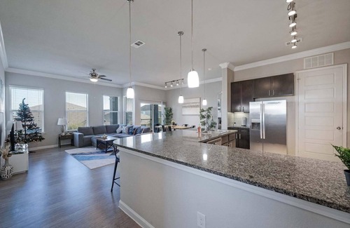 McNeil Apartment | Luxury Townhome Pool North Austin Evonify