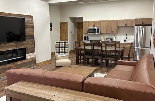 Wilmington Apartment | Luxury Townhome Unit 106