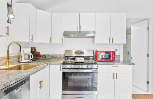 Calistoga Apartment | Luxury Travel + Pets Welcome!
