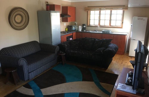Marloth Park House | Luxury Treetop Lodge (Unlimited high-speed WiFi)