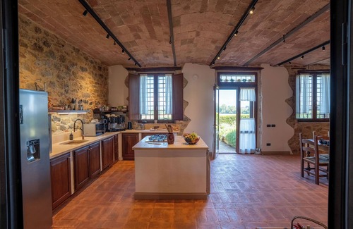Panicale Villa | Luxury Umbrian Villa with Vineyard - Authentic Italian Country Estate Experience