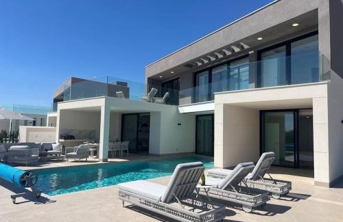 Caserio Los Tarquinos Villa | Luxury Villa Aqua 5 st Altaona Golf