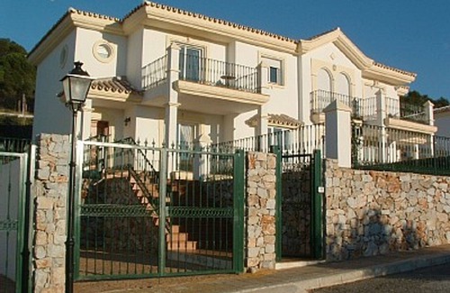 Alhaurin el Grande Villa | Luxury villa @ Alhaurin Golf nr Mijas, pvt heated pool, wifi, aircon, fab views