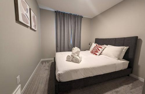 West Edmonton Apartment | Luxury Villa Home