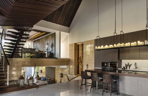 Batu Bolong Villa | Luxury Villa in Canggu and 400 meters to Batubolong Beach