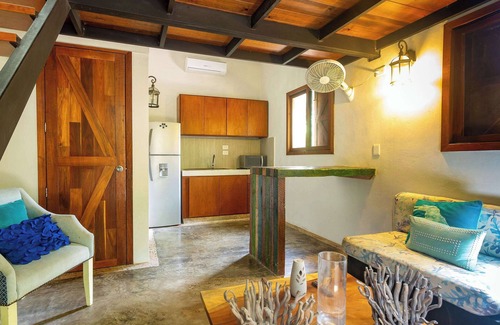 Zona Hotelera Norte Villa | Luxury Villa in Cozumel with Pool