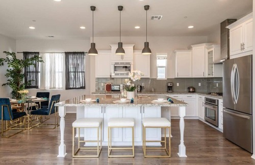 Portola Springs Condo | Luxury Villa in Irvine Great Park 3 Bedrm 2 Bath