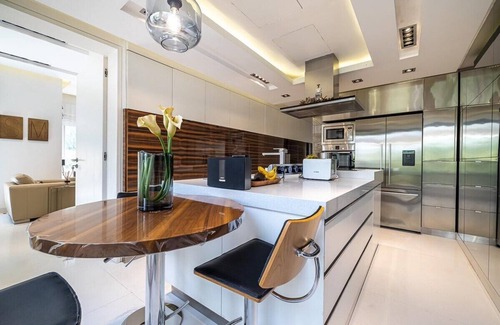 Emirates Hills Villa | Luxury Villa in The Springs with Private Garden