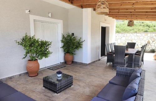 Ksamil Villa | Luxury Villa Levanda