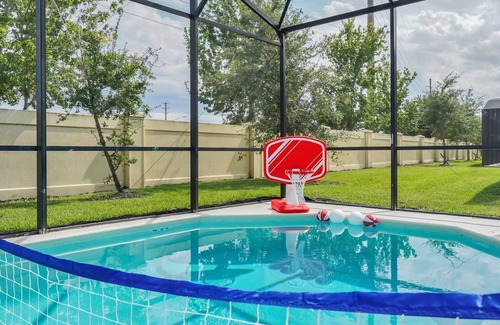 Kissimmee House | Luxury Villa: Pool, Home Cinema, BBQ & Near Disney Parks
