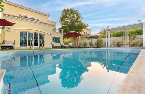 Jumeirah Apartment | Luxury Villa – Private Pool & Maid Included