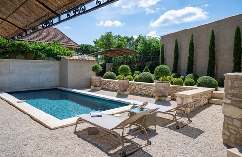 Eygalieres Villa | Luxury villa with private heated pool, Eygalieres centre