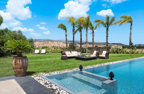 Noto Villa | Luxury villa with pool in Noto