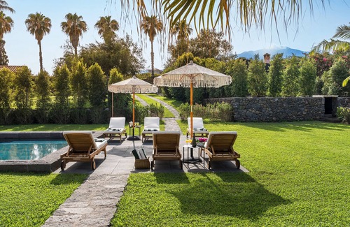 Pozzillo Villa | Luxury villa with pool and direct access to the sea, Pozzillo