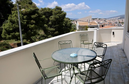 Paiania Villa | Luxury Villa with swimming pool , jacuzzi spa & great view, can guest 8 person