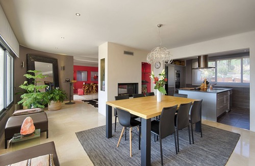 Roses Town Center Villa | Luxury Villa with Stunning Views – Ultimate Wow Factor Guaranteed!