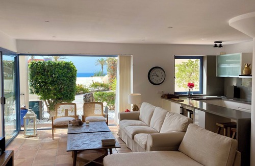 Bahia Calma House | Luxury Villa With Wonderful Oceanview, Private Heated Pool & Wifi