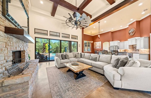 Wimberley House | Luxury Wimberley Escape | 4BR | Pool | Sauna | BBQ