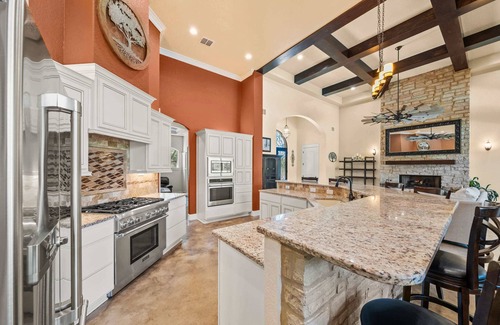 Wimberley House | Luxury Wimberley Escape | 4BR | Pool | Sauna | BBQ