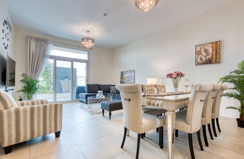 Discovery Gardens Apartment | Luxury yet cozy 3 bedrooms apartment w/ huge terrace, gym+pool, great location