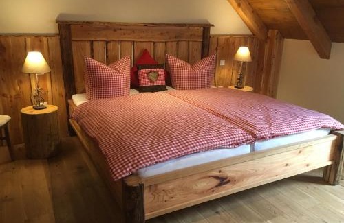 Ilsenburg Ski Chalet | Luxus Ferienhäuser Chalets zum Ilsetal mit Kamin & Sauna in Ilsenburg im Harz