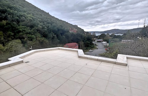 Anadolu Kavagı Mahallesi Villa | Luxus Loft mit Sauna, Terrasse, und Bosporus Blick