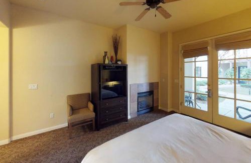 La Quinta Apartment | LV005 Downstairs Studio Just Steps from the Pool