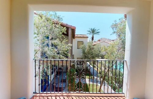 La Quinta Apartment | LV029 Spacious Upstairs Studio near Pool/Hot Tub