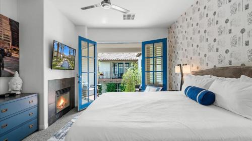 La Quinta Apartment | LV031 Luxurious Upstairs Legacy Villas Studio