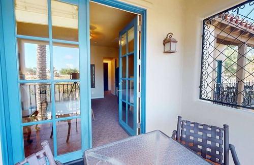 La Quinta Apartment | LV034 Cozy Upstairs Legacy Villas Studio