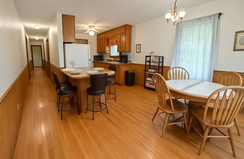 Pelham Cabin | Lydia's Lodge in Pelham