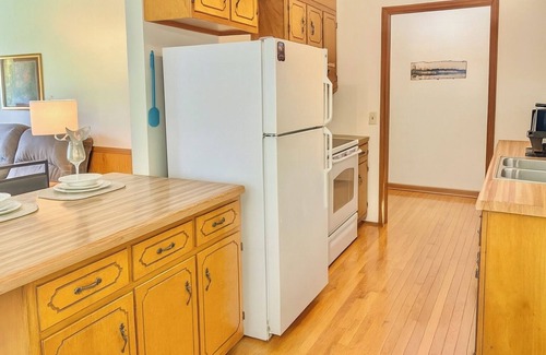 Pelham Cabin | Lydia's Lodge in Pelham