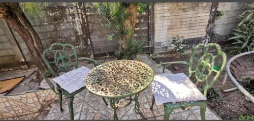 Ethekwini House | Lytton guest house