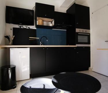 Meze Apartment | Mèze, charmant petit studio proche port