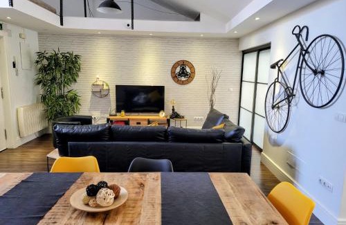 Burgos Apartment | Mía Suites II Loft Centro Histórico - PARKING & WIFI FREE