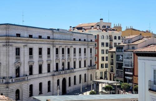 Burgos Apartment | Mía Suites II Loft Centro Histórico - PARKING & WIFI FREE