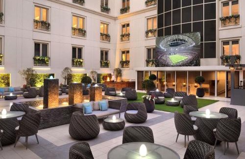 Bur Dubai Hotel | Mövenpick Hotel & Apartments Bur Dubai