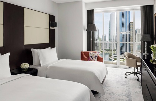 Jumeirah Lake Towers Hotel | Mövenpick Hotel Jumeirah Lakes Towers