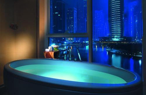 Jumeirah Lake Towers Hotel | Mövenpick Hotel Jumeirah Lakes Towers Dubai