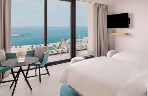 Ras Al Khaimah Hotel | Mövenpick Resort Al Marjan Island