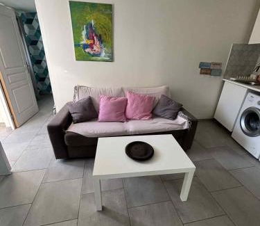 12th Arrondissement Apartment | M 10 maison avec spa et jardin proche de la mer